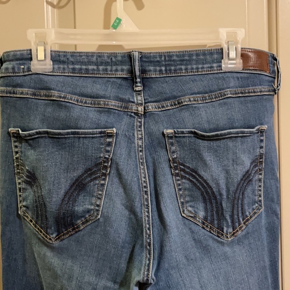 🌸 2/$25 🌸 Hollister High Rise Super Skinny Jeans - Picture 5 of 7
